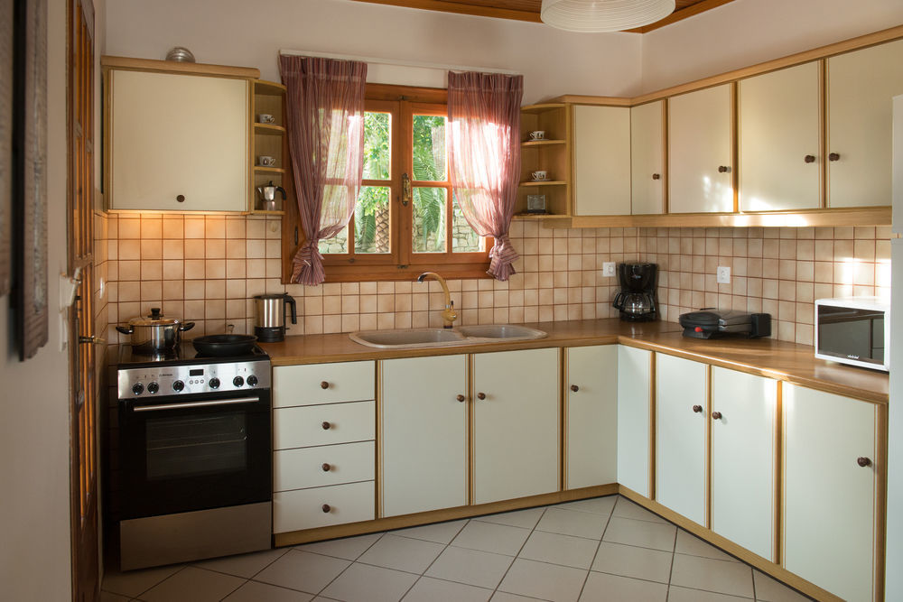 Lefkothea Villas With Large Pool, Bbq & Playground Adelianos Kampos Exterior photo